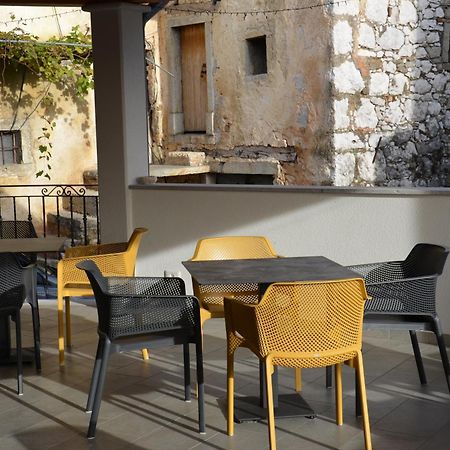 Apartmaji Tanto Malovse Crnice Luaran gambar