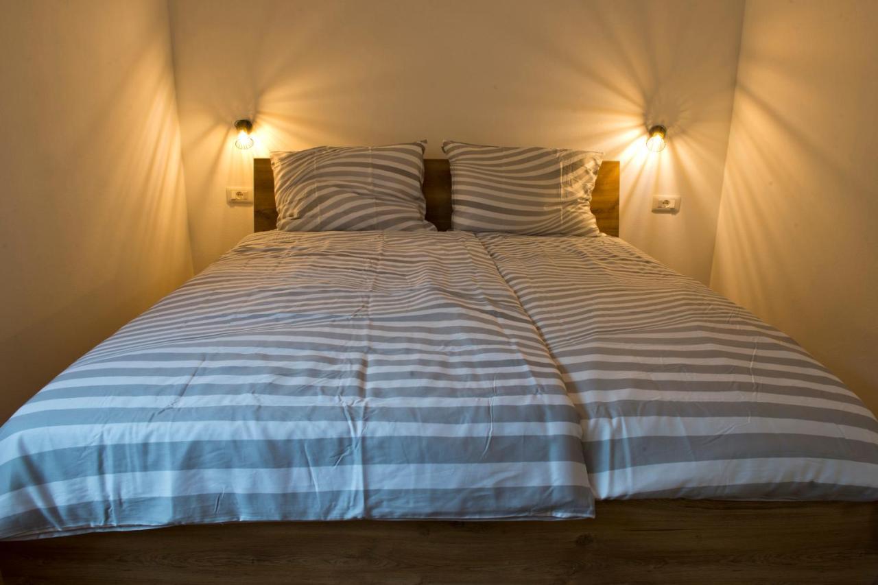 Apartmaji Tanto Malovse Crnice Luaran gambar