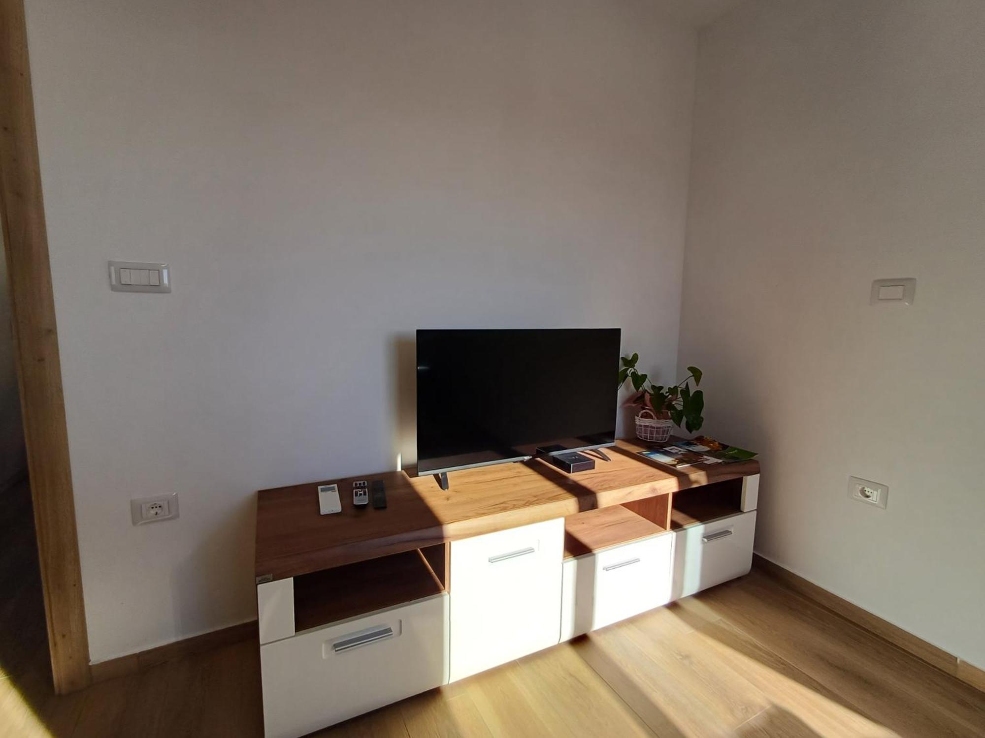 Apartmaji Tanto Malovse Crnice Luaran gambar